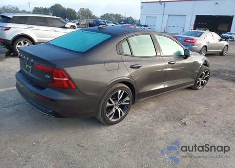 2024 Volvo S60 B5 Core Dark Theme из США, поврежденный, VIN 7JRL12FK2RG325172